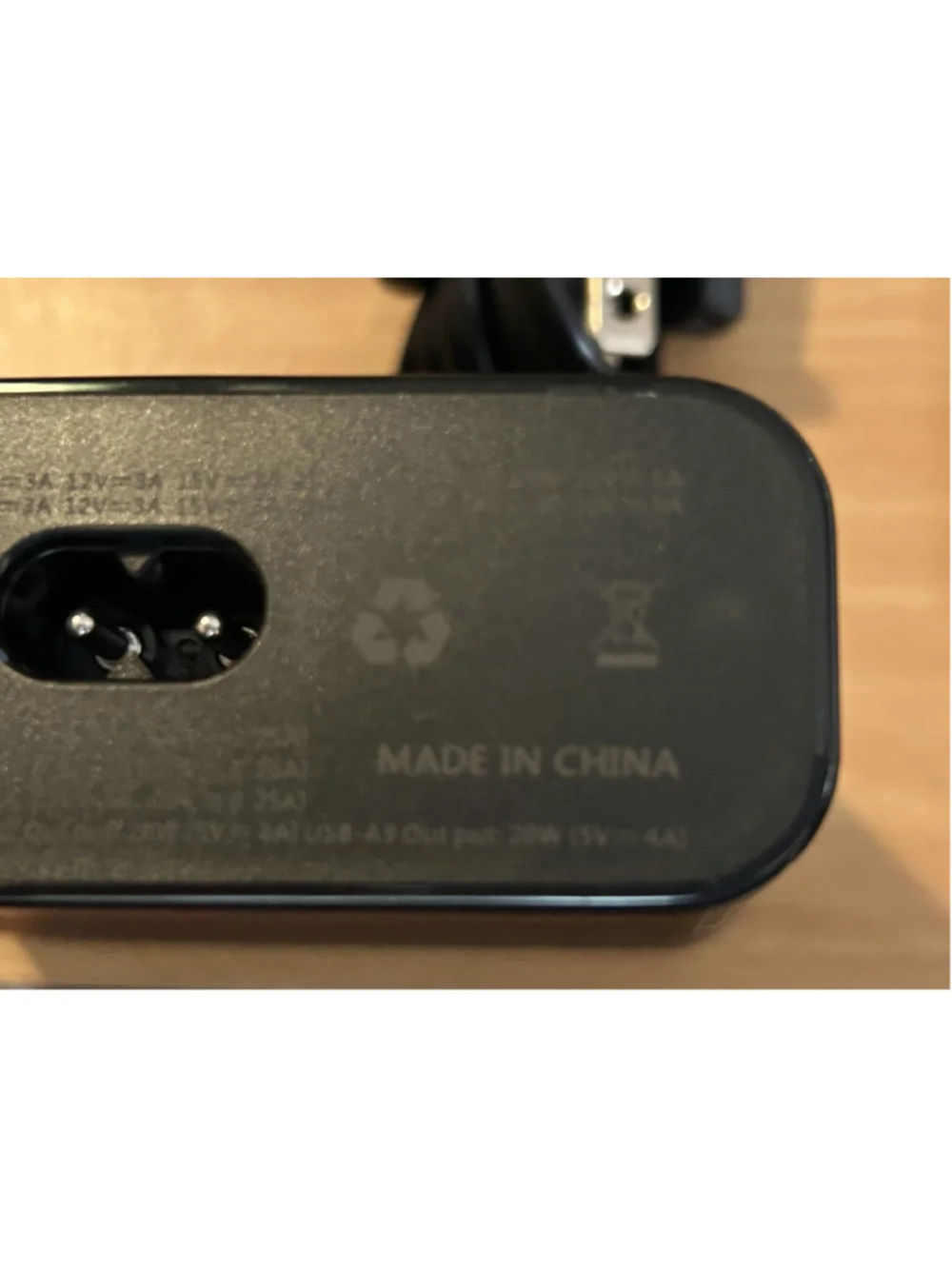 Gan 8 Port USB C Charger Model: B400 Black New Input AC100-240V